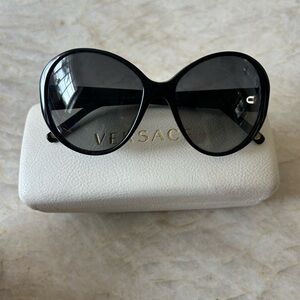 Polarized Versace sunglasses